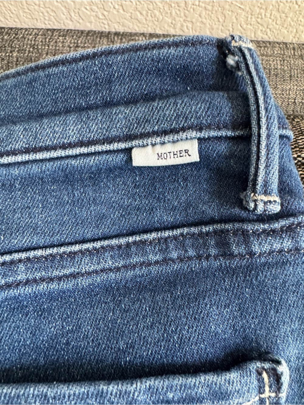 MOTHER Women's Petites The Lil' Weekender Jean - Picture 9 of 10